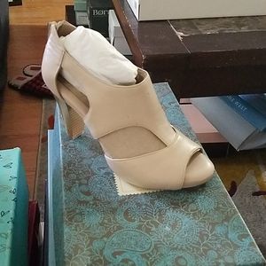 Tan woman's heels